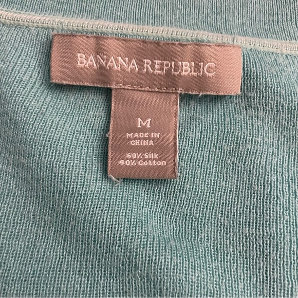 BANANA REPUBLIC Women’s Sweater Light Blue Silk Cotton V-Neck Size Medium - Picture 8 of 9